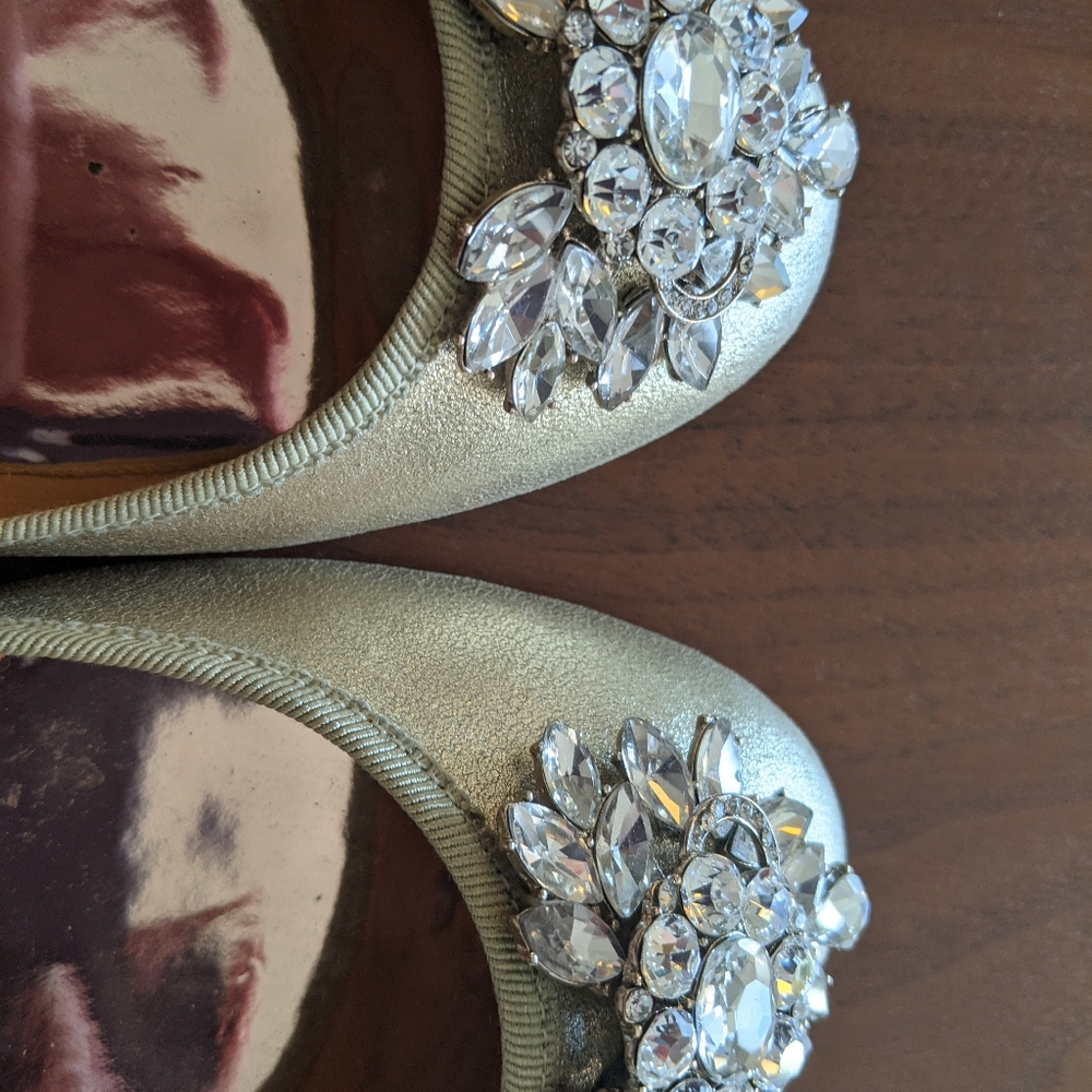 Badgley Mischka Gold Bianca Flats 7.5